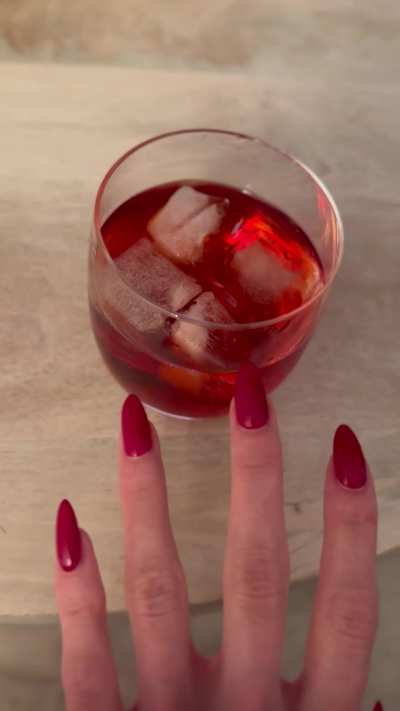 When my nails and drink are on the same wavelength&hellip;