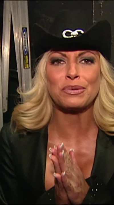 Trish Stratus