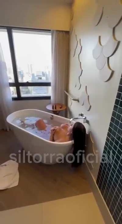 Sil Torra | @siltorraoficial