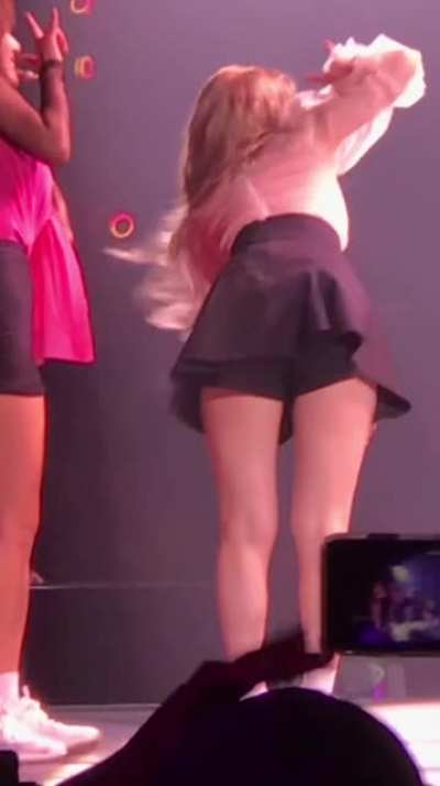 KIM DAHYUN