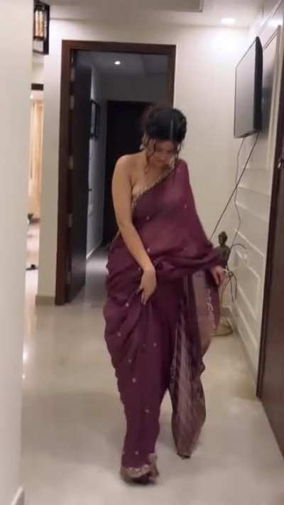 hot saree