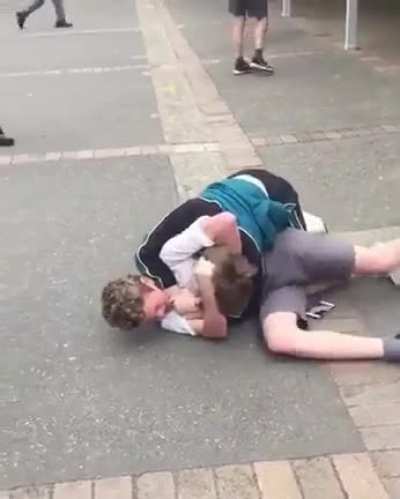 Grappling works in the streets