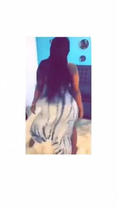 Sundress szn me now😝