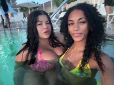 🌊