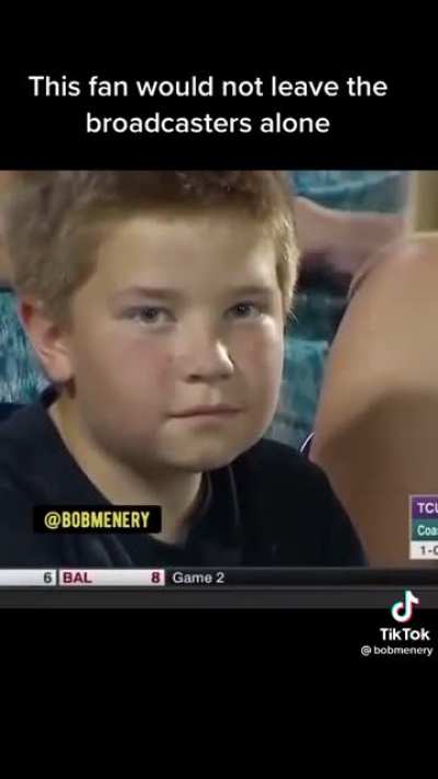 When the commentator talks about something else