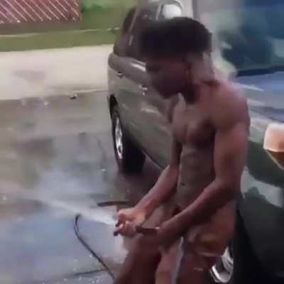 98.9 percent of deo niggas when bruce finally does the cosplay stream