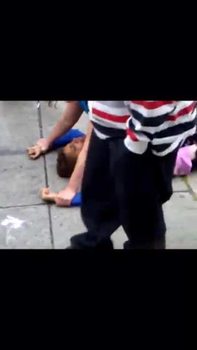 Girl poots 🍑💨 &amp;amp; spits on opponent. (Definitely Owned)