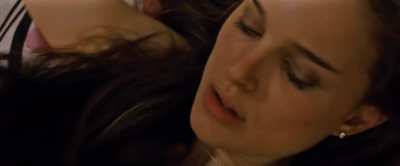 Natalie Portman and Mila Kunis in 'Black Swan'