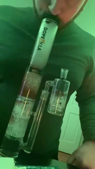 Does anyone else use their bong and pen to make a dab rig?