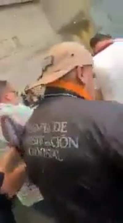 Cuando te bannean del sub de atr&aacute;s