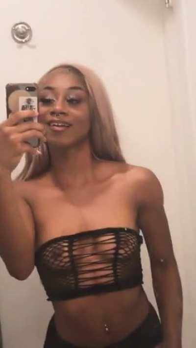 It&rsquo;s the nipples saying hi for me😆👋🏾