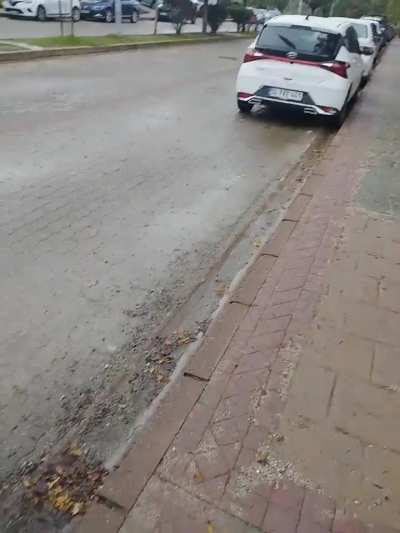 Otob&uuml;s bunlara s&uuml;rtse keşke