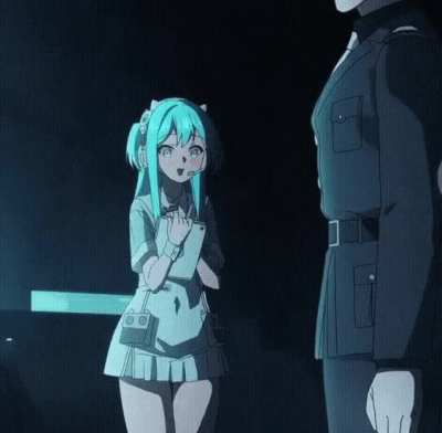 Shifty trying to give commander a hint.