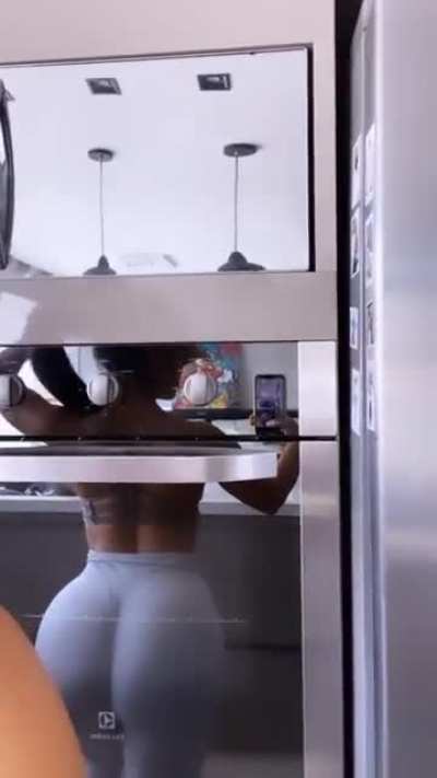 🔥🍑😋