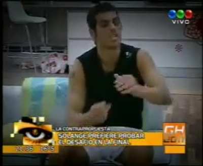 Este chad fue de los pocos que amagó a arriesgar su lugar en la final. Masterclass de ludopatía 🚬