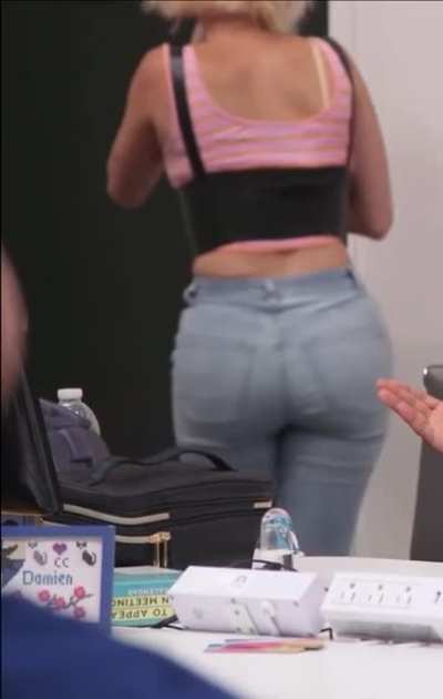 Jiggle