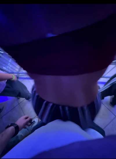 POV: you&rsquo;re behind me on the dance floor 