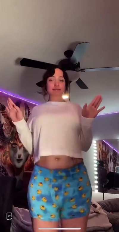 NN TikTok live😅