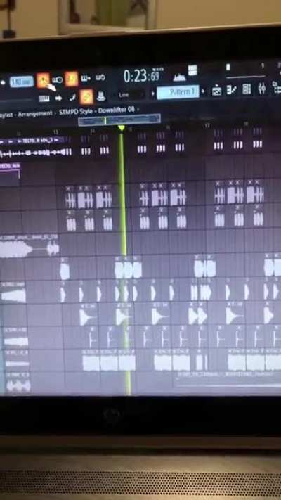 I sampled a Tectone clip