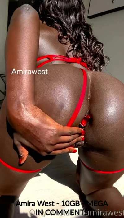 DARKEST EBONY GIRL
