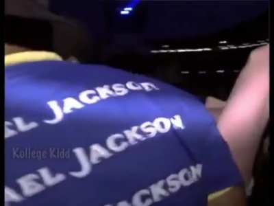 People passing out over Michael Jackson standing still