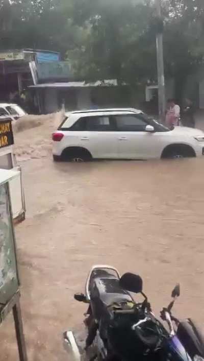 Mahindra Scorpio Supermacy, Sikar, Rajasthan