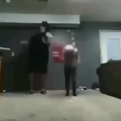 ⠀