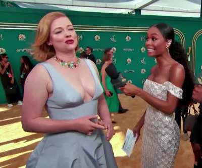 Sarah Snook: The 74h Annual Prime Time Emmy Awards Red Carpet (2022)