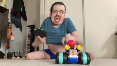 Hi, I'm Ricky Berwick...