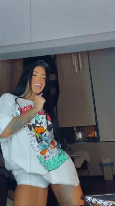 MC Mirella