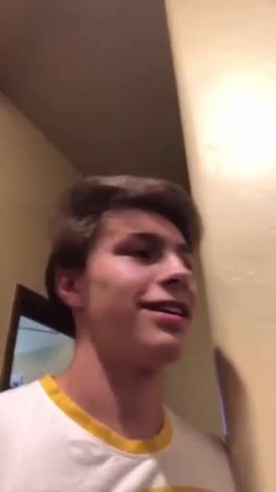 A lot of people in r/perfectlycutscreams told me that this is cringe. Yet I don’t find this cringe.
