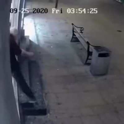 C&acirc;nd ai jurat că fuți ceva la noapte