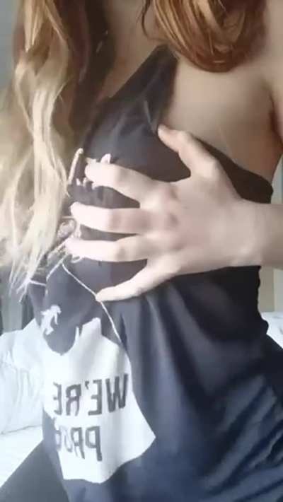 32DDD and soooo pillowy soft 🤭😜