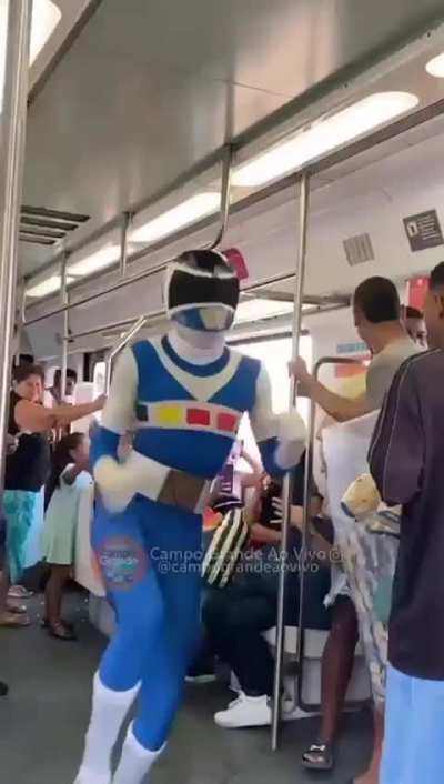 Al&ocirc; pessoal da zona sul!!! O metr&ocirc; da linha 1 precisa disso.