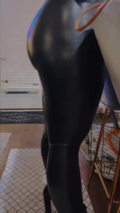 I like &lsquo;em tight 😉