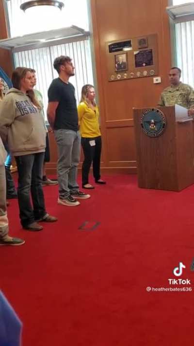 Grandma almost ruins her grandson&rsquo;s military swear in