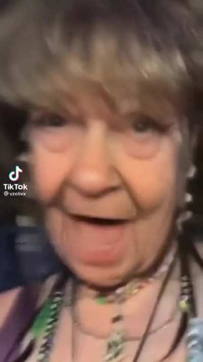 Blursed_grandma