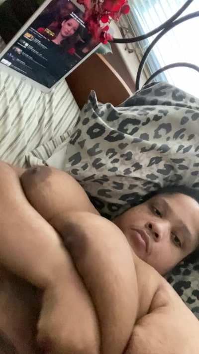 Sexy bbw tiddies!!