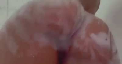 In the shower😍