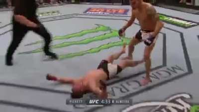 1 minute of beautiful flying knees