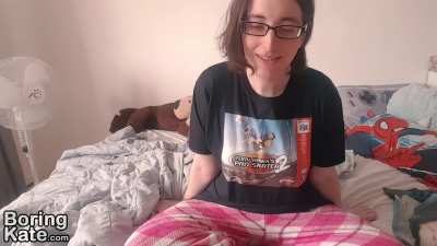 Greetings, horny people!! I dare you to masturbate to me!!! 😘