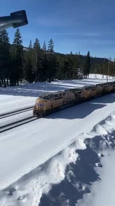 caught this train at the perfect time while riding the gondola down to sugar bowl resort in Lake Tahoe, CA
