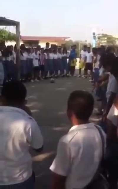 Com categoria