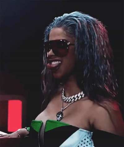 Cardi wants to lick you
