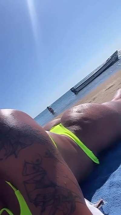 Damn 🤤