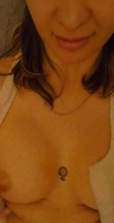 Do you wanna play with my tits??? Link in comments.