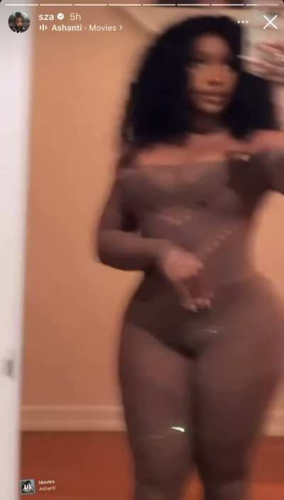 Sza easily the baddest in the game right now, she’s looking so good