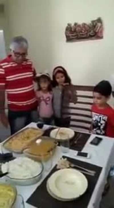Ser&aacute; Alexandre voltando?