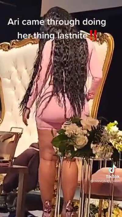 😍