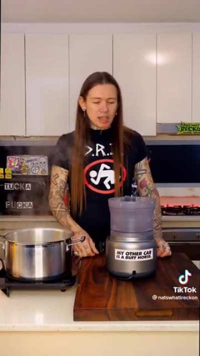 Let&rsquo;s make some fucking pesto
